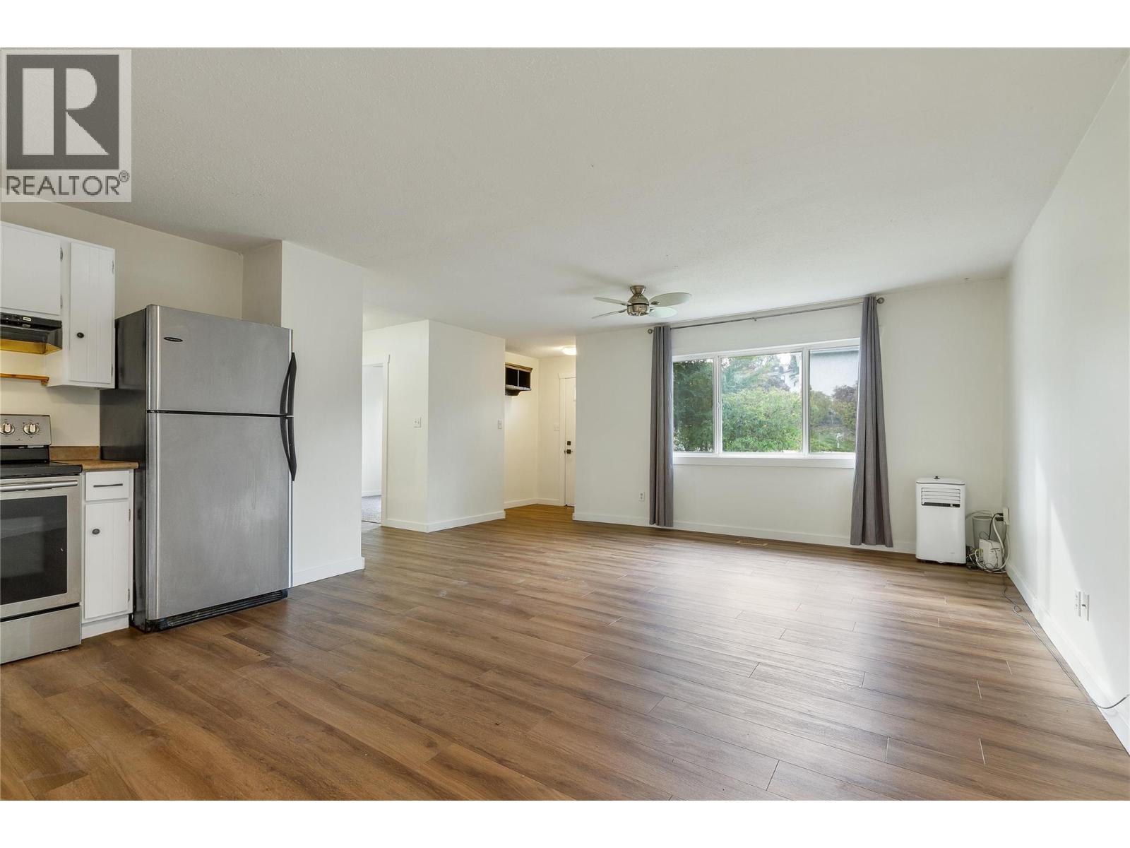 3815 Okanagan Avenue, Vernon, British Columbia  V1T 1K7 - Photo 5 - 10403724