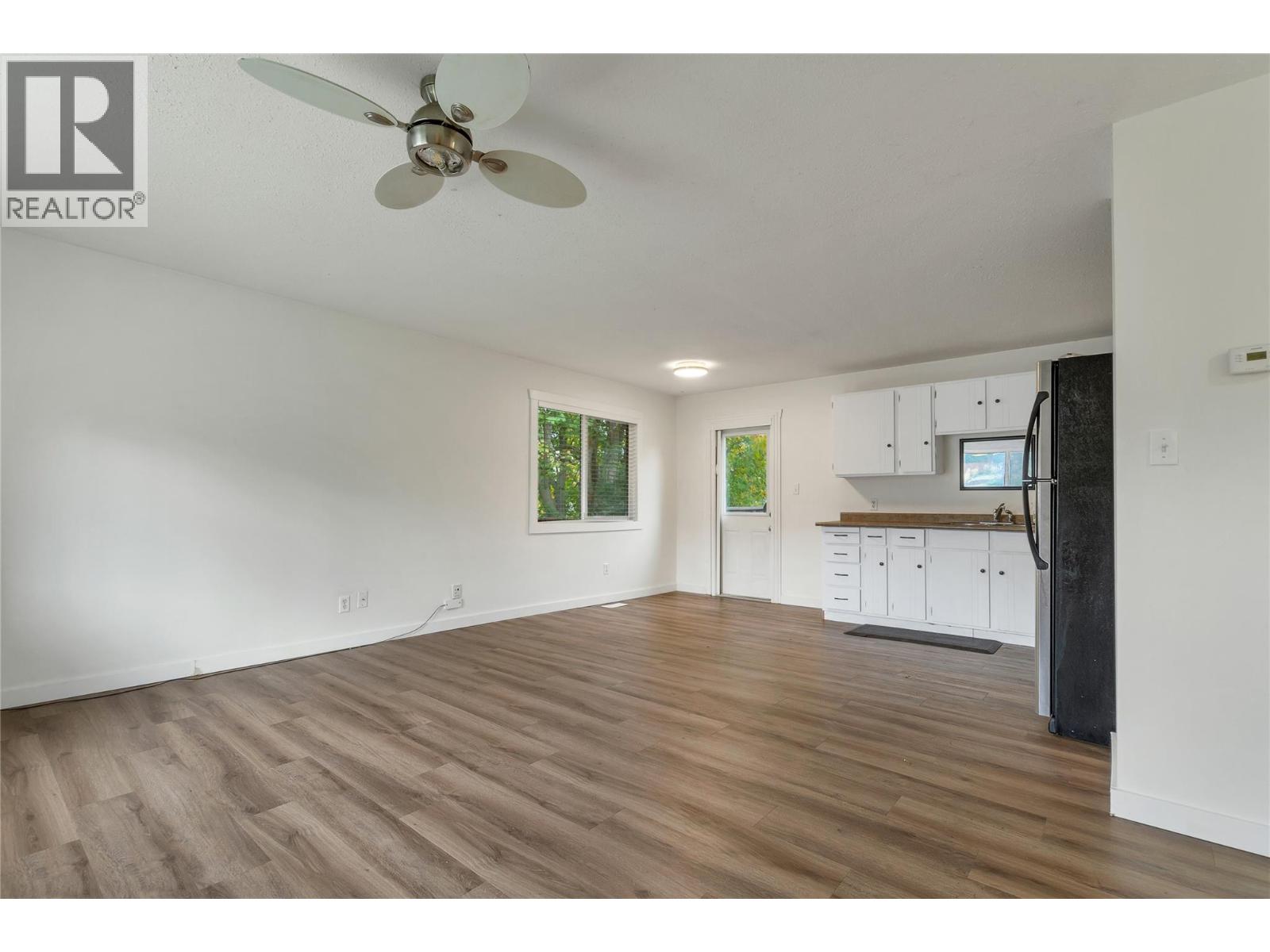 3815 Okanagan Avenue, Vernon, British Columbia  V1T 1K7 - Photo 8 - 10403724
