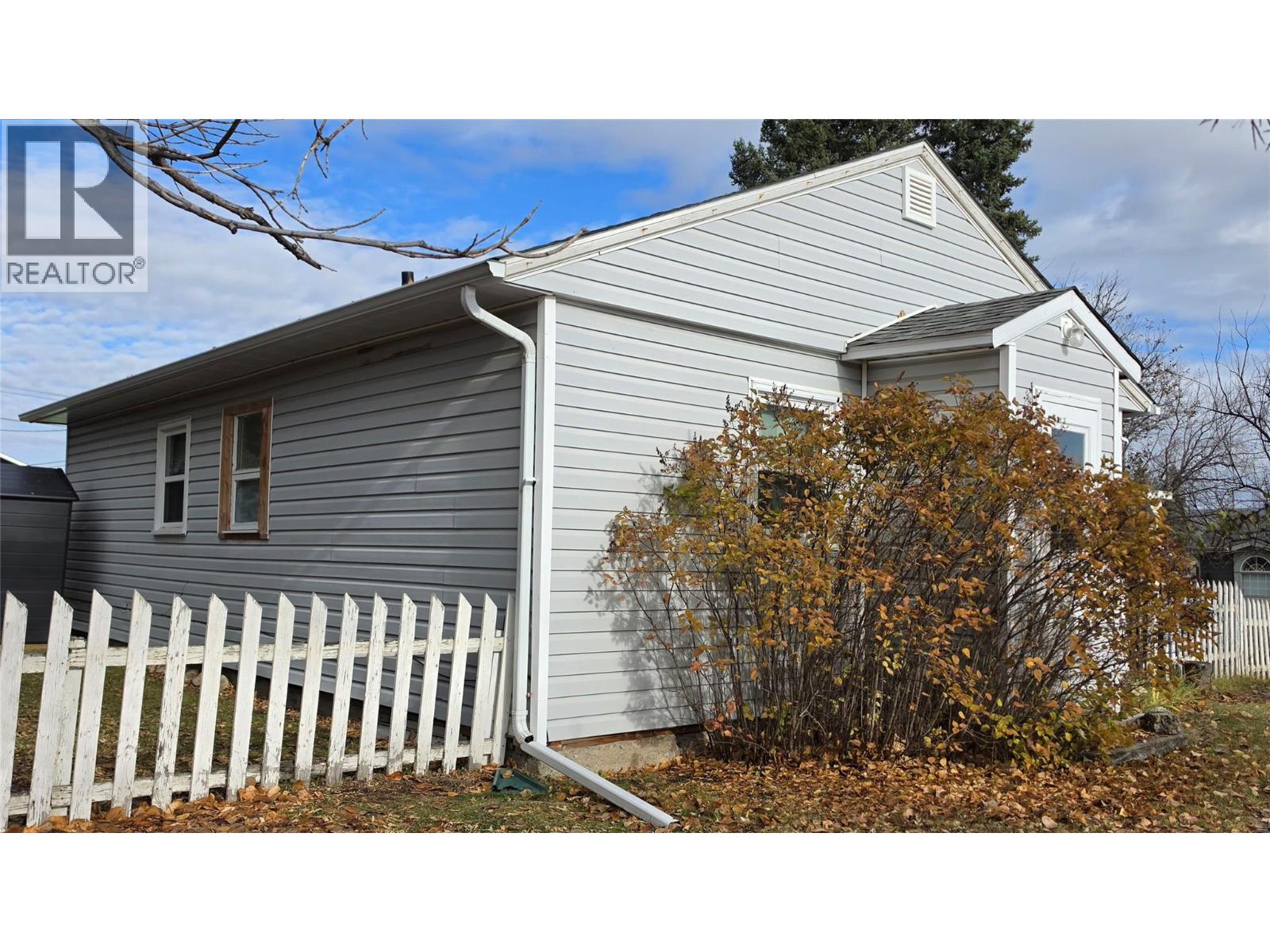 4818 / 4820 49 Avenue, Pouce Coupe, British Columbia  V0C 2C0 - Photo 13 - 10403822