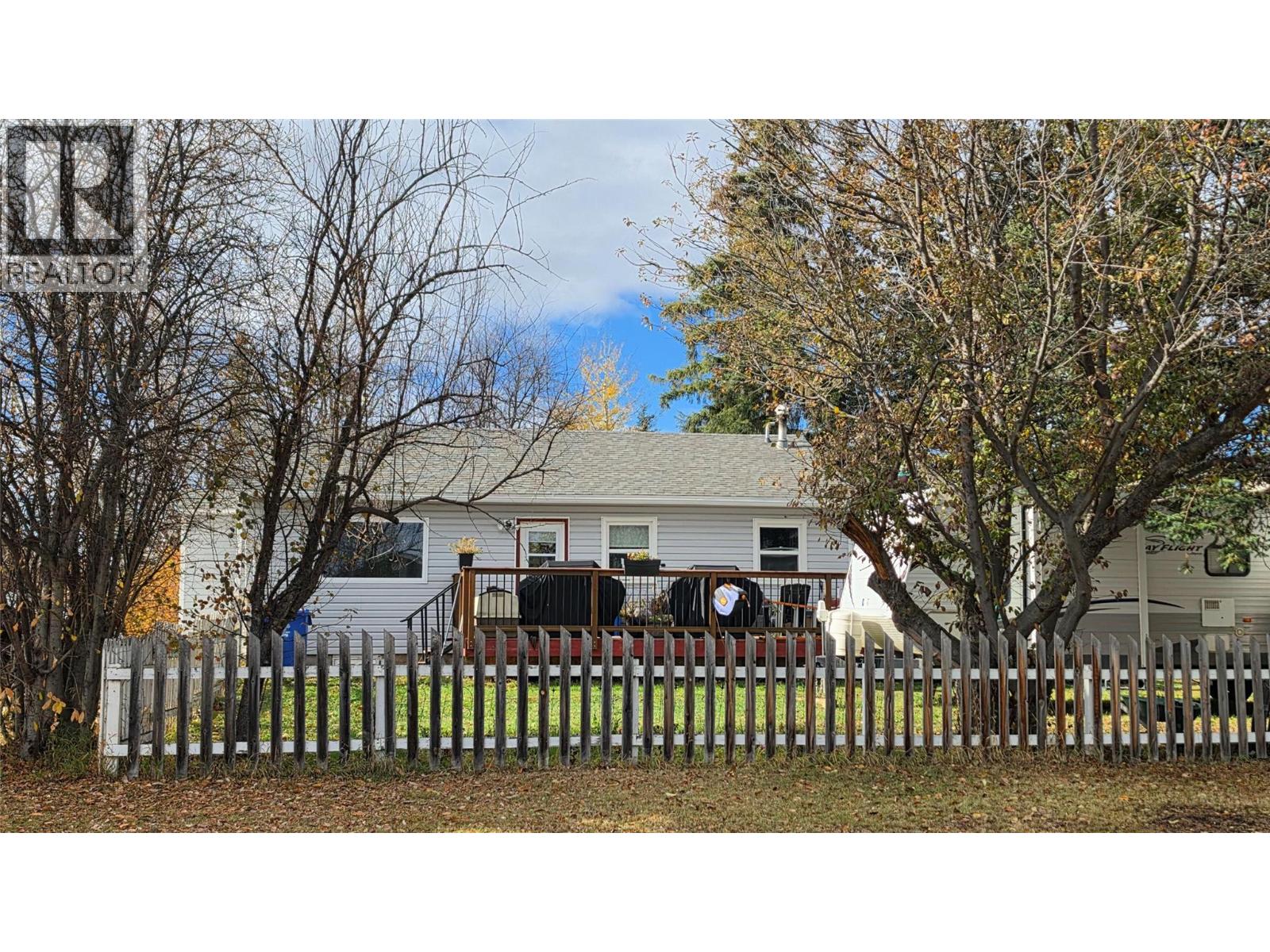 4818 / 4820 49 Avenue, Pouce Coupe, British Columbia  V0C 2C0 - Photo 14 - 10403822