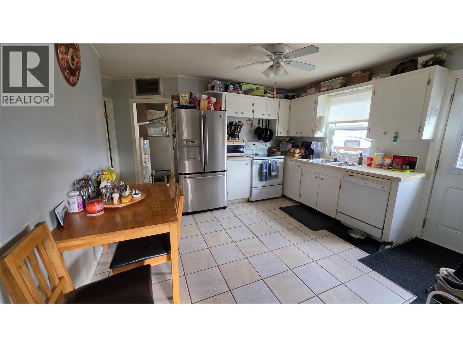 4818 / 4820 49 Avenue, Pouce Coupe, British Columbia  V0C 2C0 - Photo 8 - 10403822