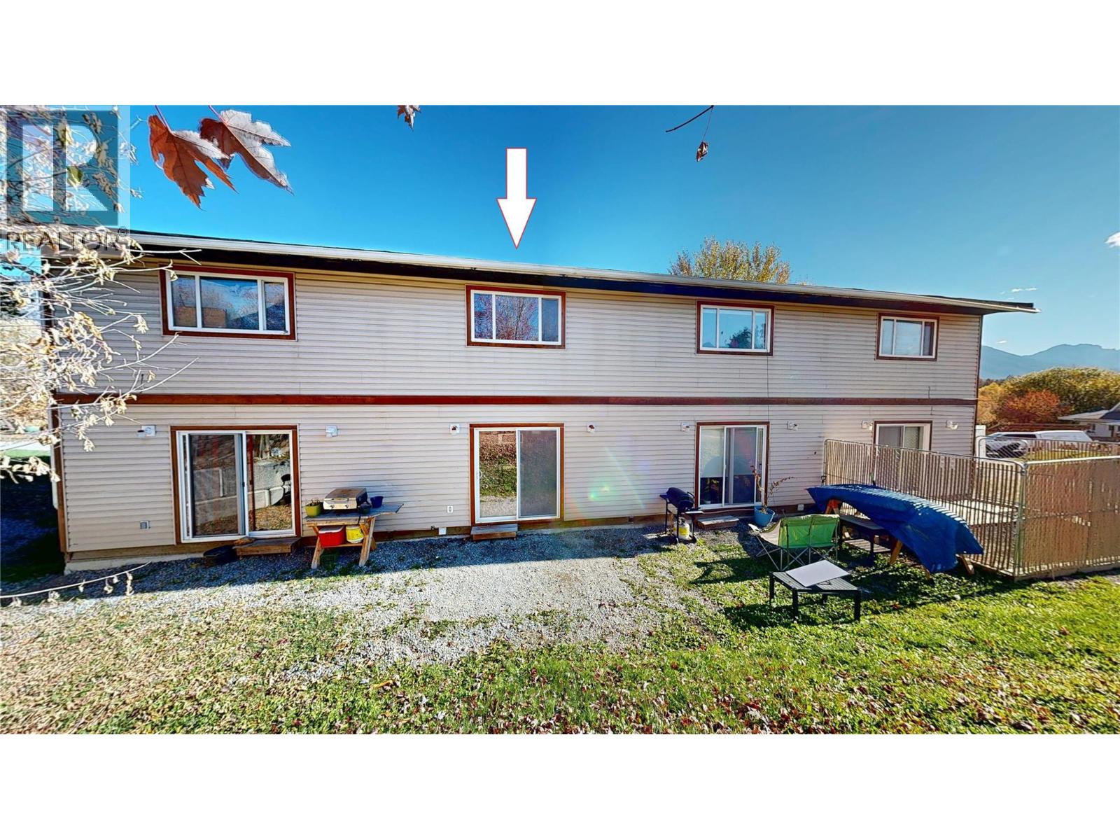 5775 Columbia Road, Edgewater, British Columbia  V0A 1E0 - Photo 2 - 10403693