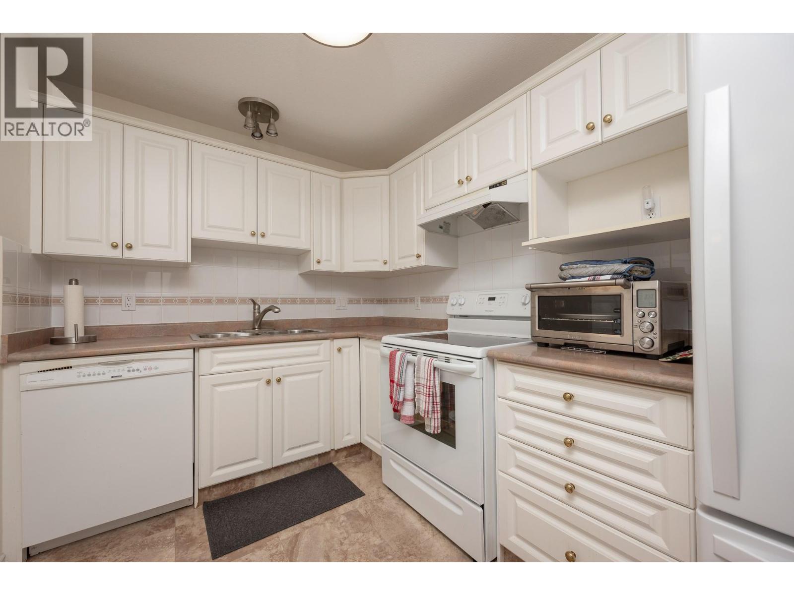 3220 Centennial Drive Unit# 106, Vernon, British Columbia  V1T 2T7 - Photo 3 - 10403793