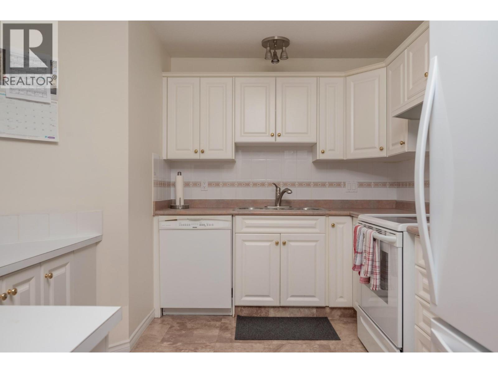 3220 Centennial Drive Unit# 106, Vernon, British Columbia  V1T 2T7 - Photo 4 - 10403793