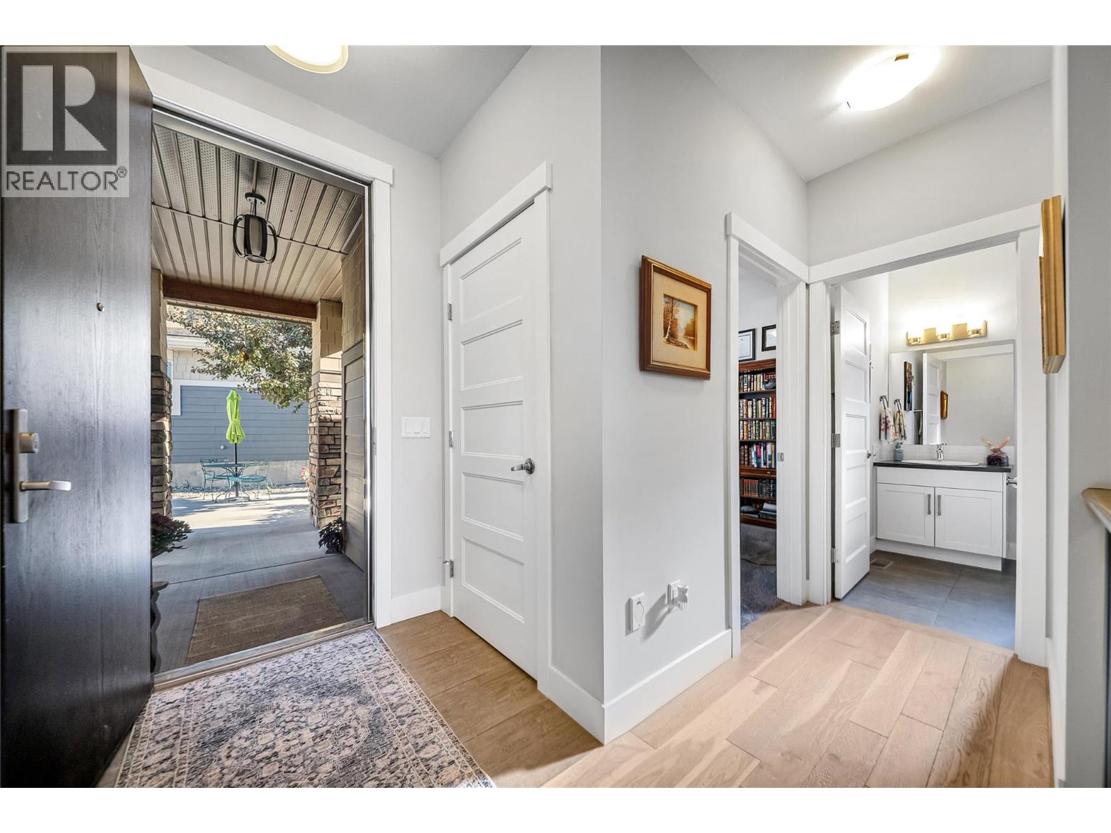 2345 Spring Lane, Kelowna, British Columbia  V1P 1T8 - Photo 18 - 10403492