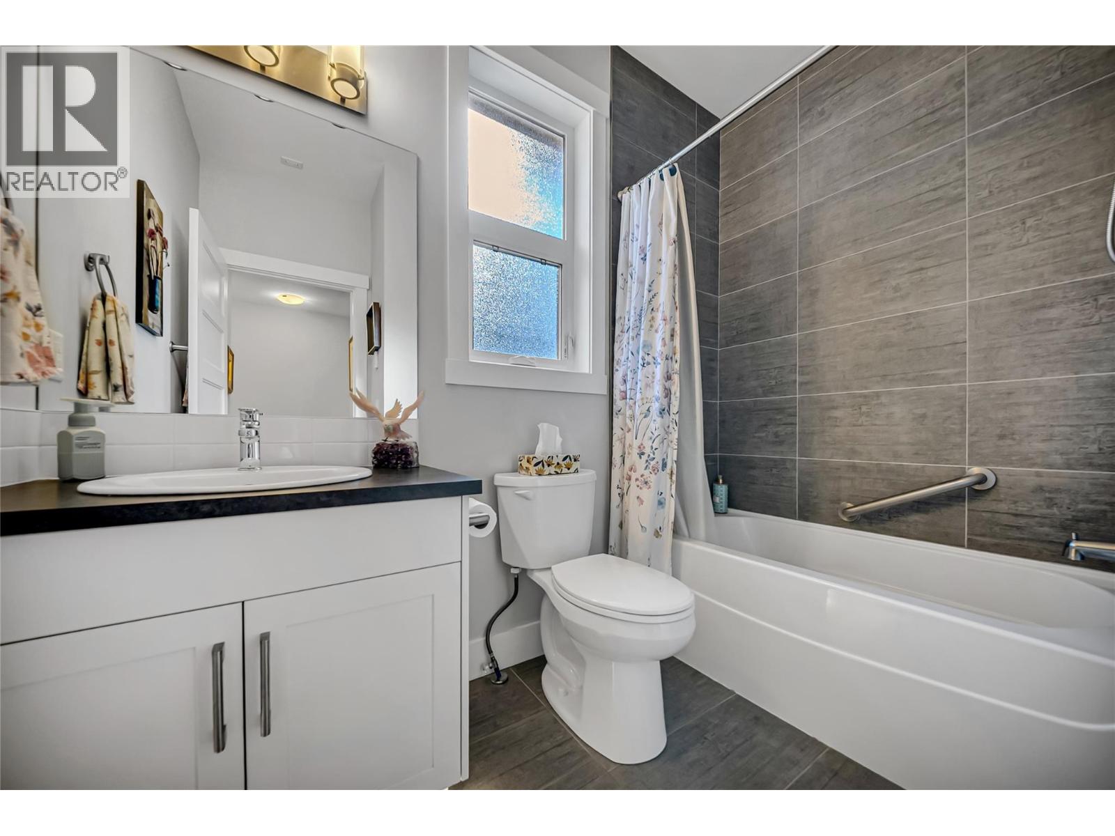 2345 Spring Lane, Kelowna, British Columbia  V1P 1T8 - Photo 21 - 10403492