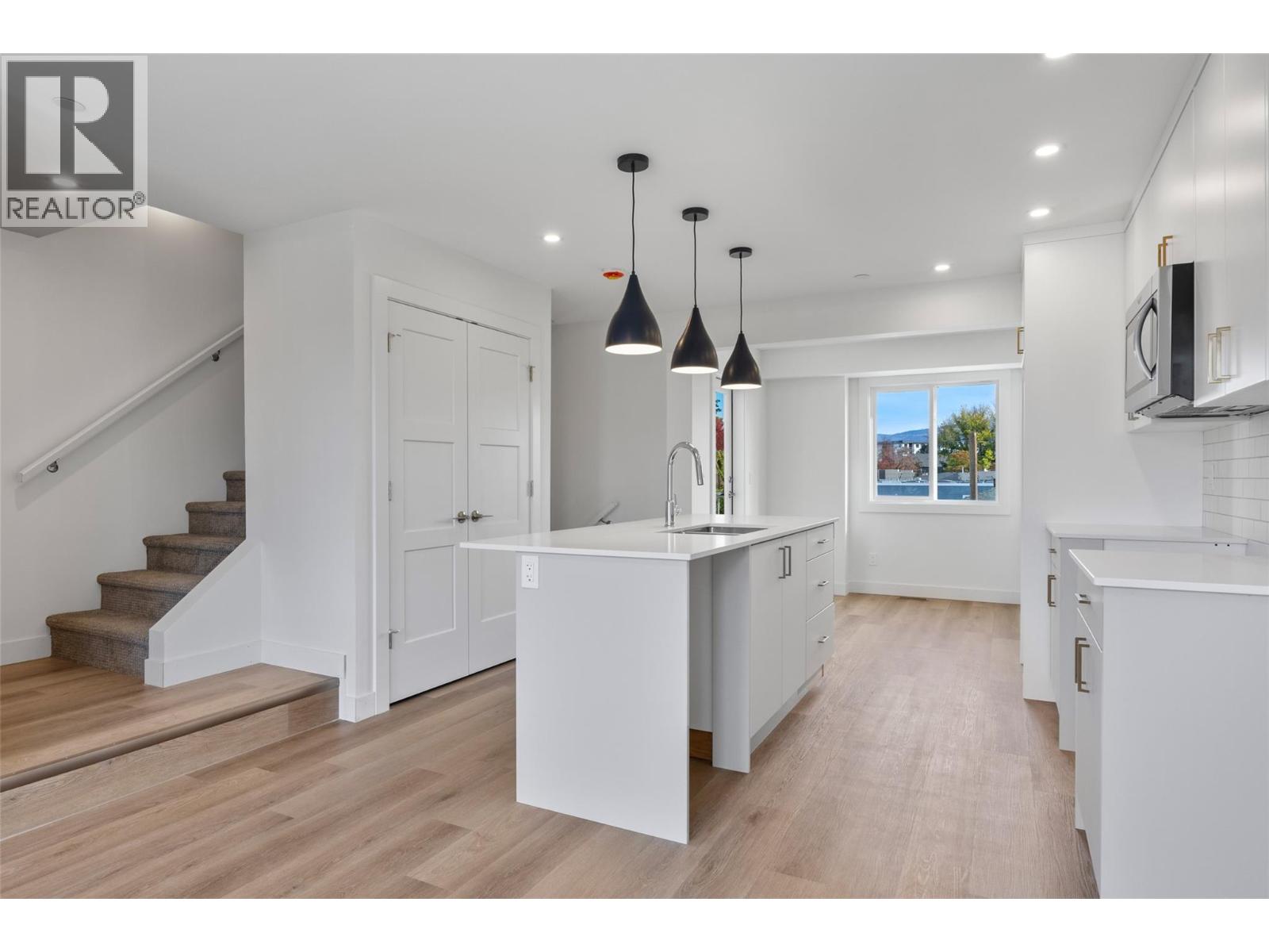 153 Park Street, Kamloops, British Columbia  V2B 4A7 - Photo 7 - 10403749
