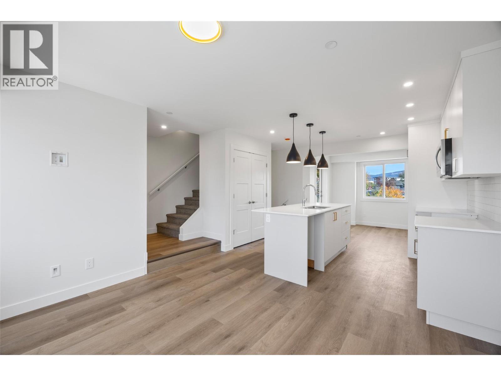 151 Park Street, Kamloops, British Columbia  V2B 4A7 - Photo 5 - 10403747