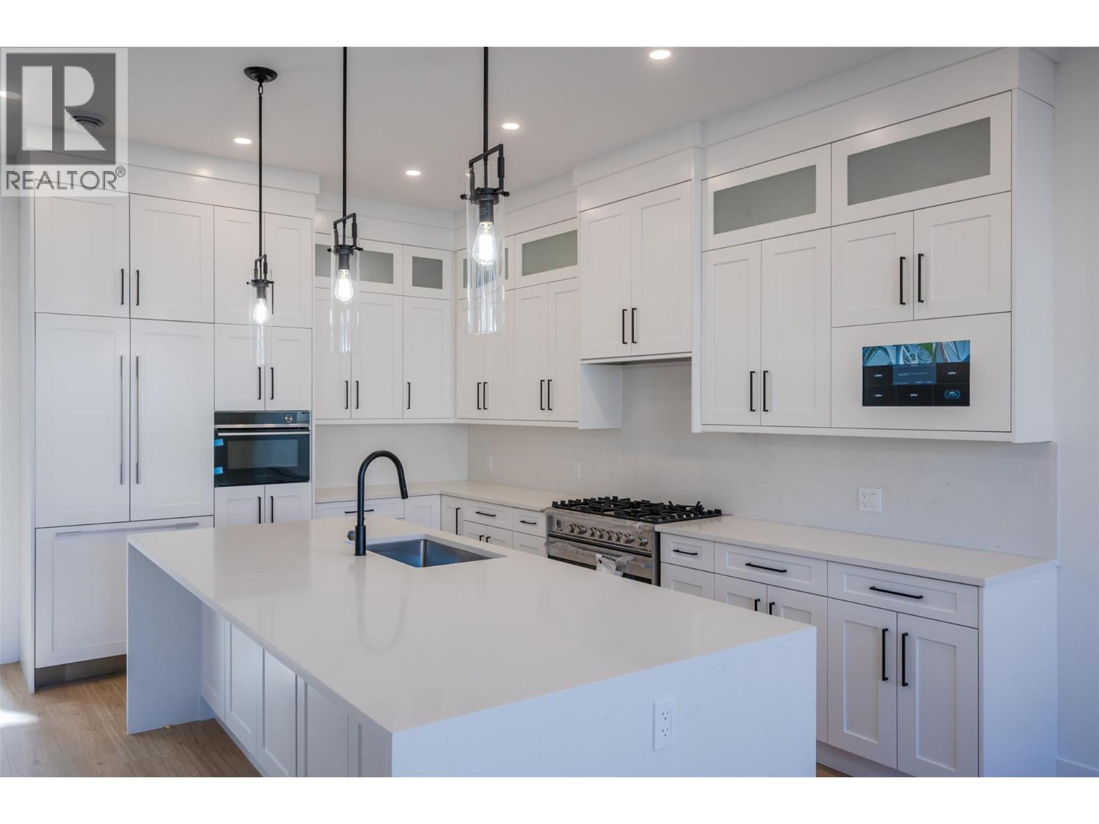 1125 Antler Drive, Penticton, British Columbia  V2A 9G6 - Photo 10 - 10403762