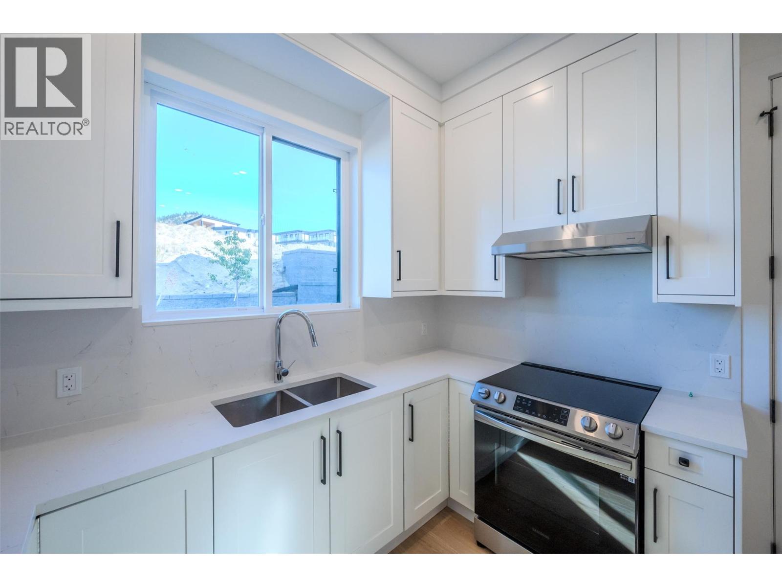 1125 Antler Drive, Penticton, British Columbia  V2A 9G6 - Photo 42 - 10403762