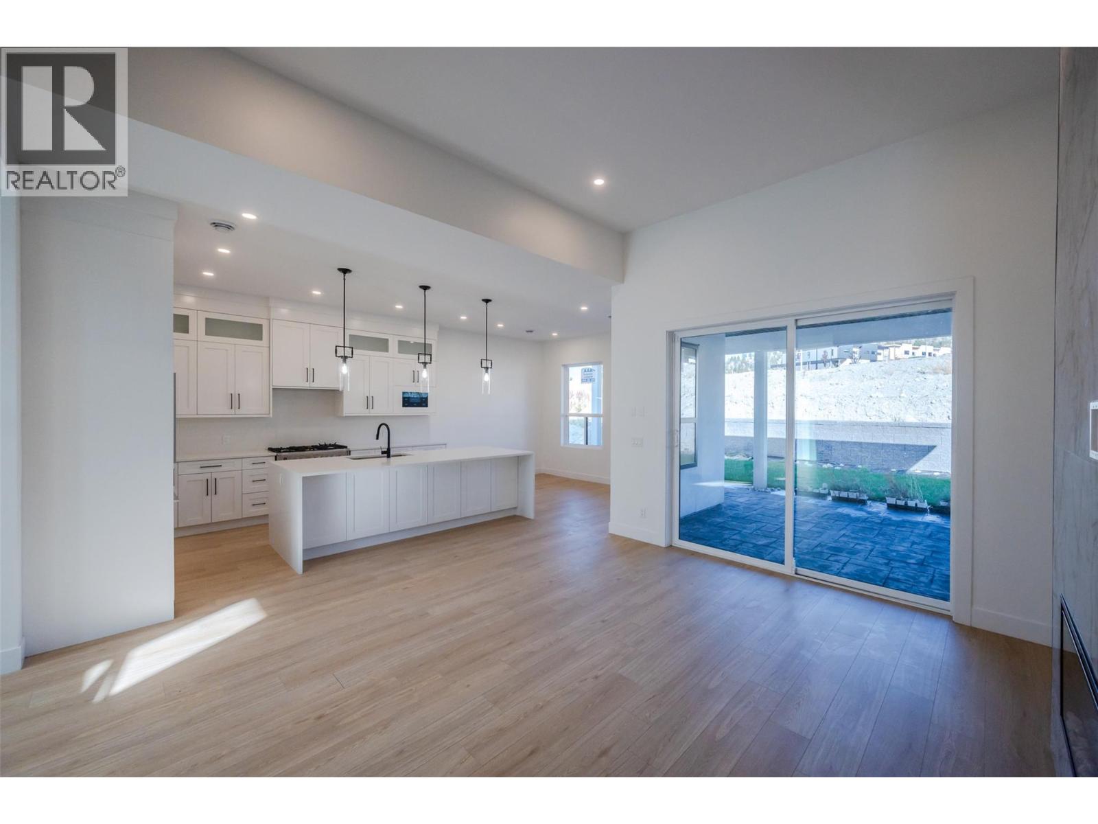1125 Antler Drive, Penticton, British Columbia  V2A 9G6 - Photo 8 - 10403762