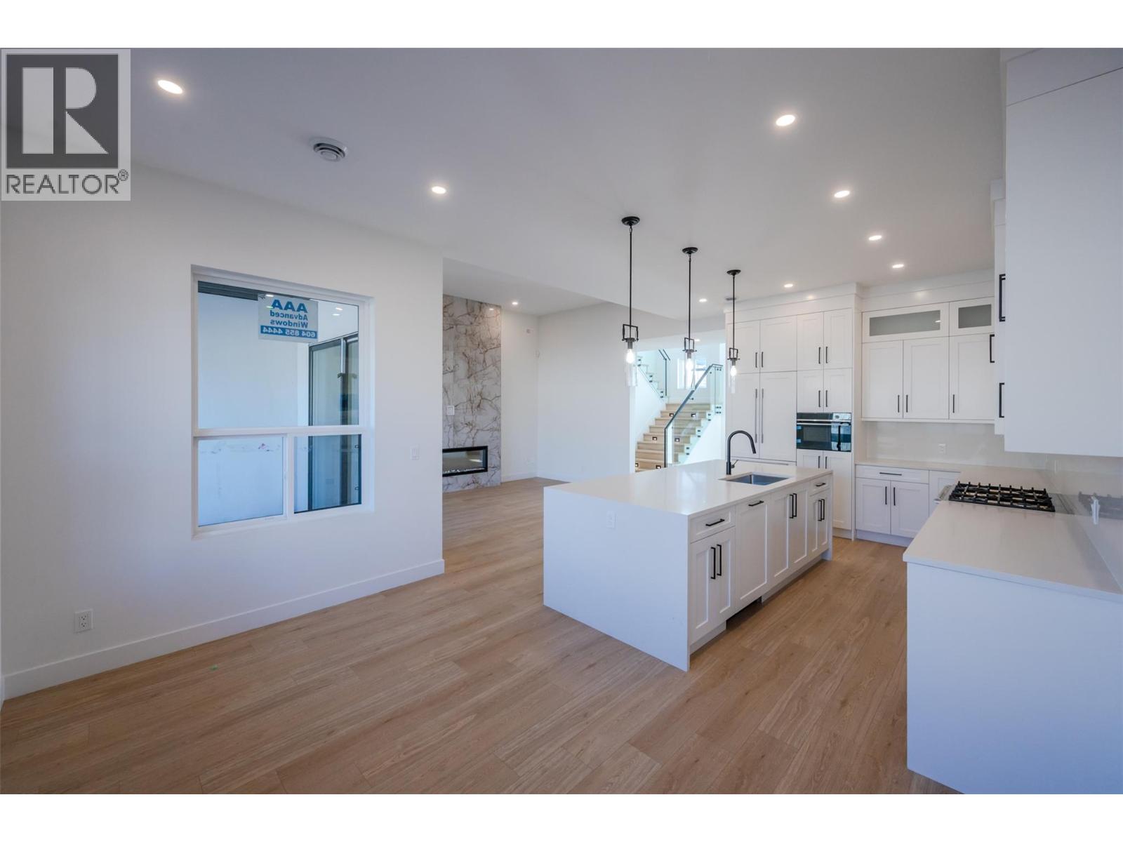 1125 Antler Drive, Penticton, British Columbia  V2A 9G6 - Photo 9 - 10403762