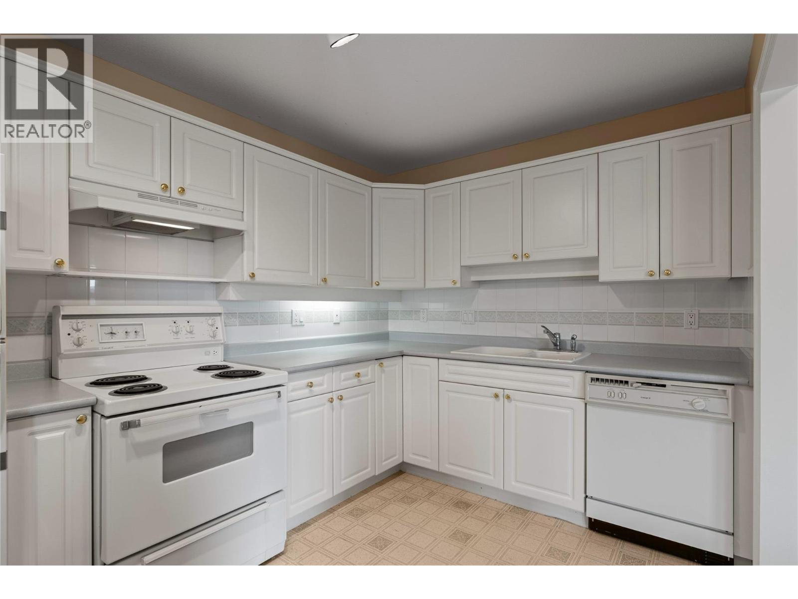3300 Centennial Drive Unit# 303, Vernon, British Columbia  V1T 9M5 - Photo 11 - 10403472