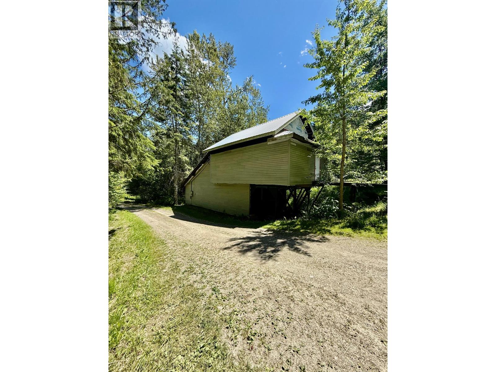 4019 Saunders Road, Passmore, British Columbia  V0G 2J0 - Photo 8 - 10403794