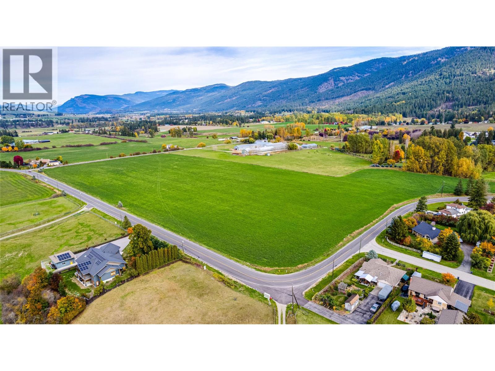 1575 Mcleod Road, Armstrong, British Columbia  V0E 1B8 - Photo 1 - 10403608