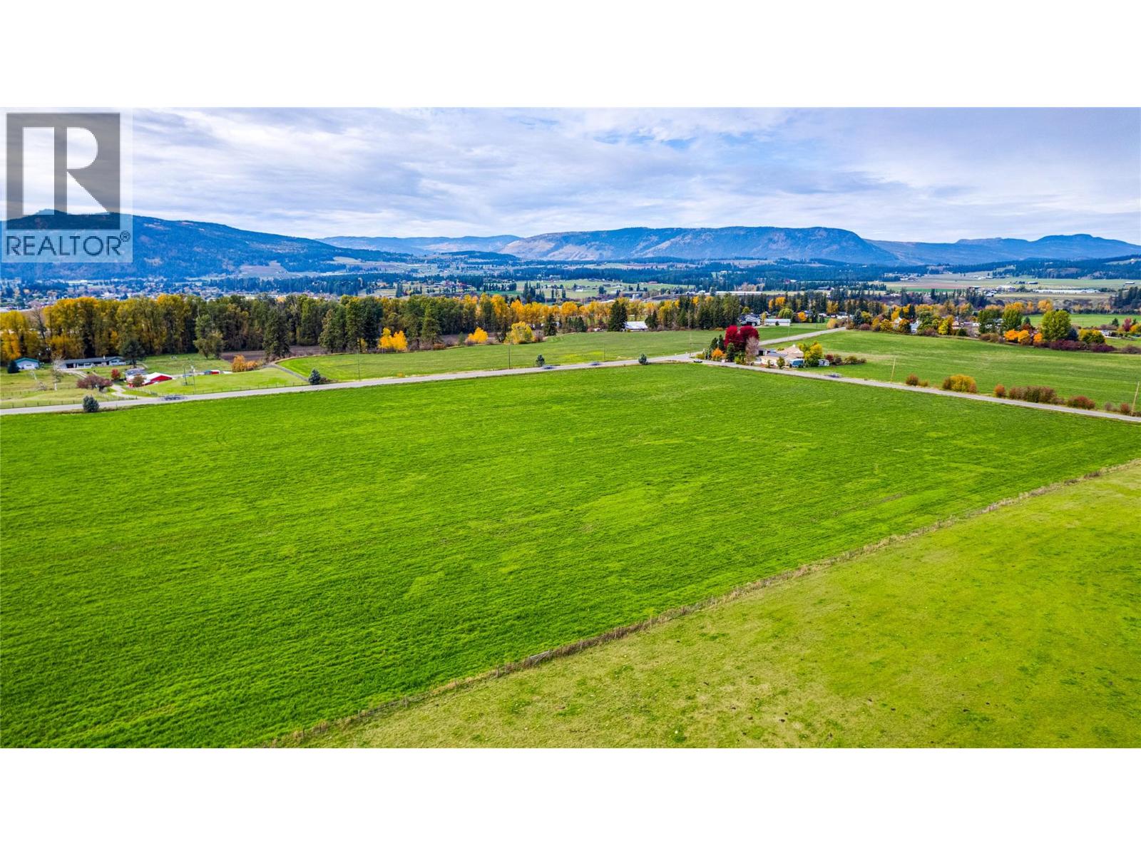 1575 Mcleod Road, Armstrong, British Columbia  V0E 1B8 - Photo 2 - 10403608