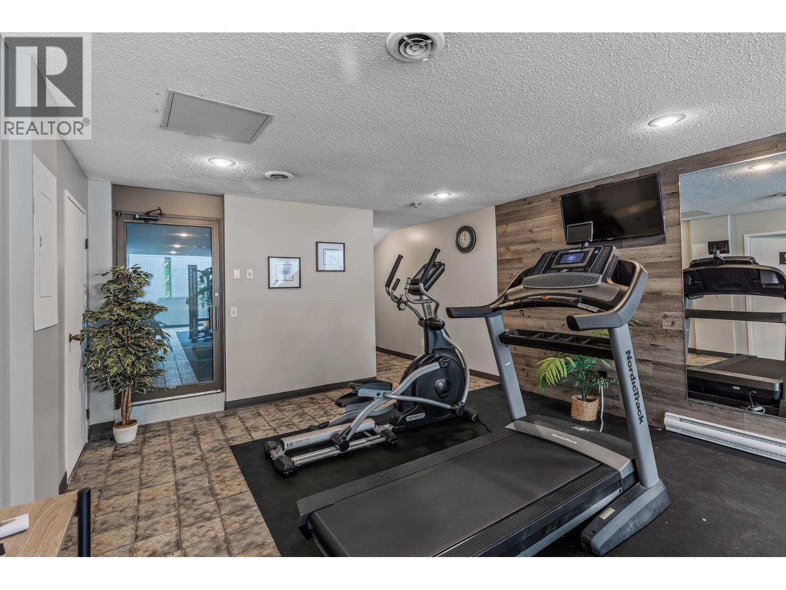 737 Leon Avenue Unit# 1205, Kelowna, British Columbia  V1Y 8L6 - Photo 71 - 10403813