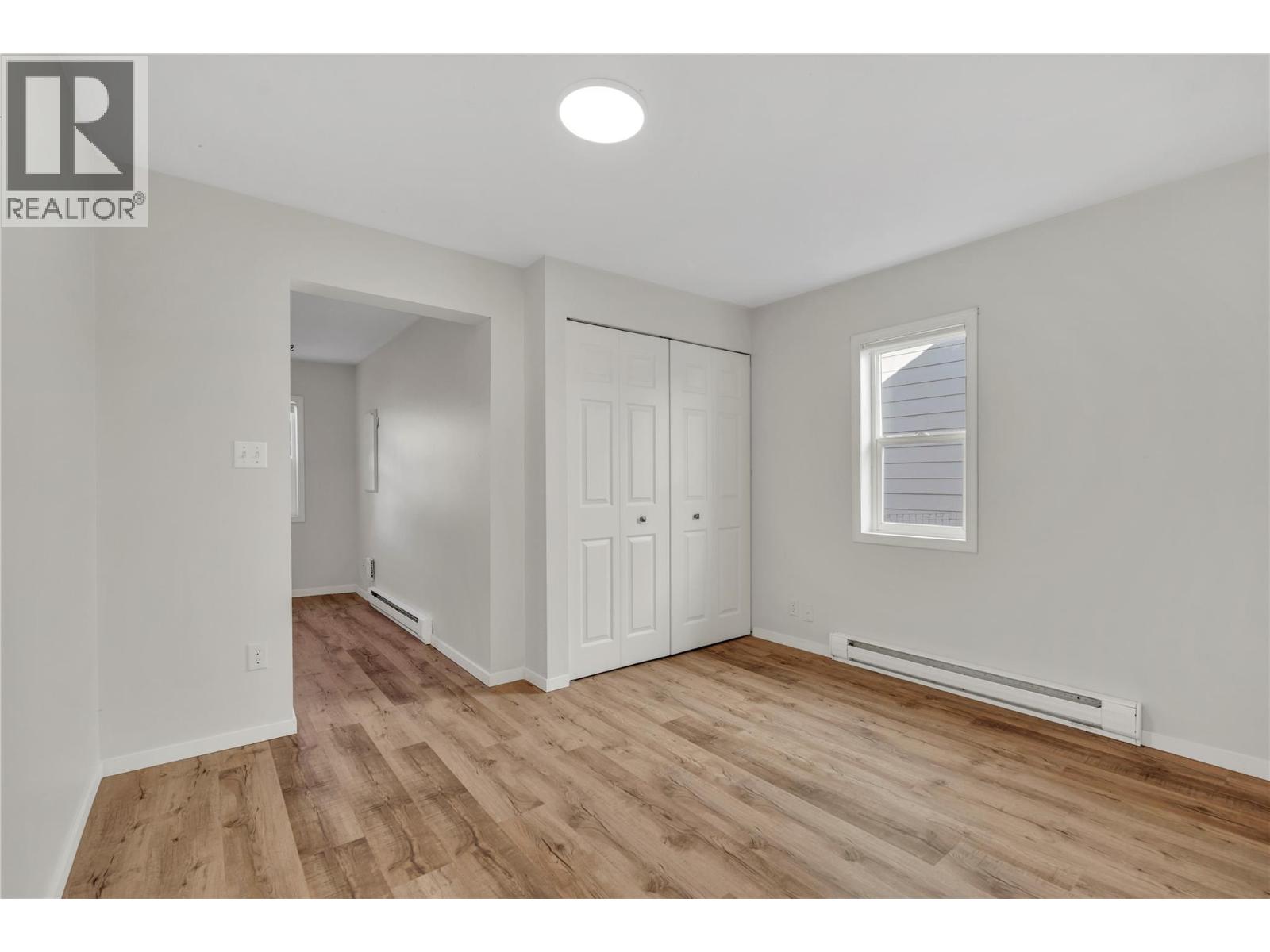 468 Wade Avenue W, Penticton, British Columbia  V2A 1V4 - Photo 5 - 10403811