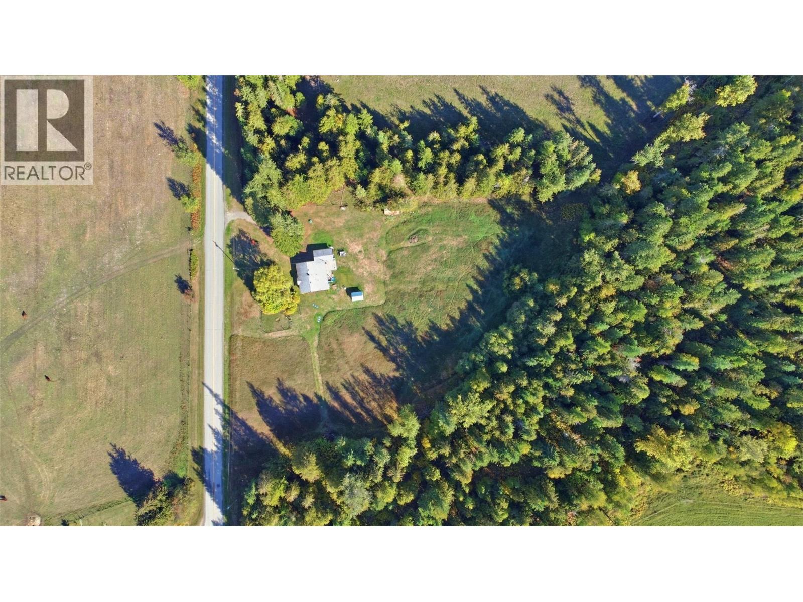 2613 Lumby Mabel Lake Road, Lumby, British Columbia  V0E 2G6 - Photo 13 - 10403803