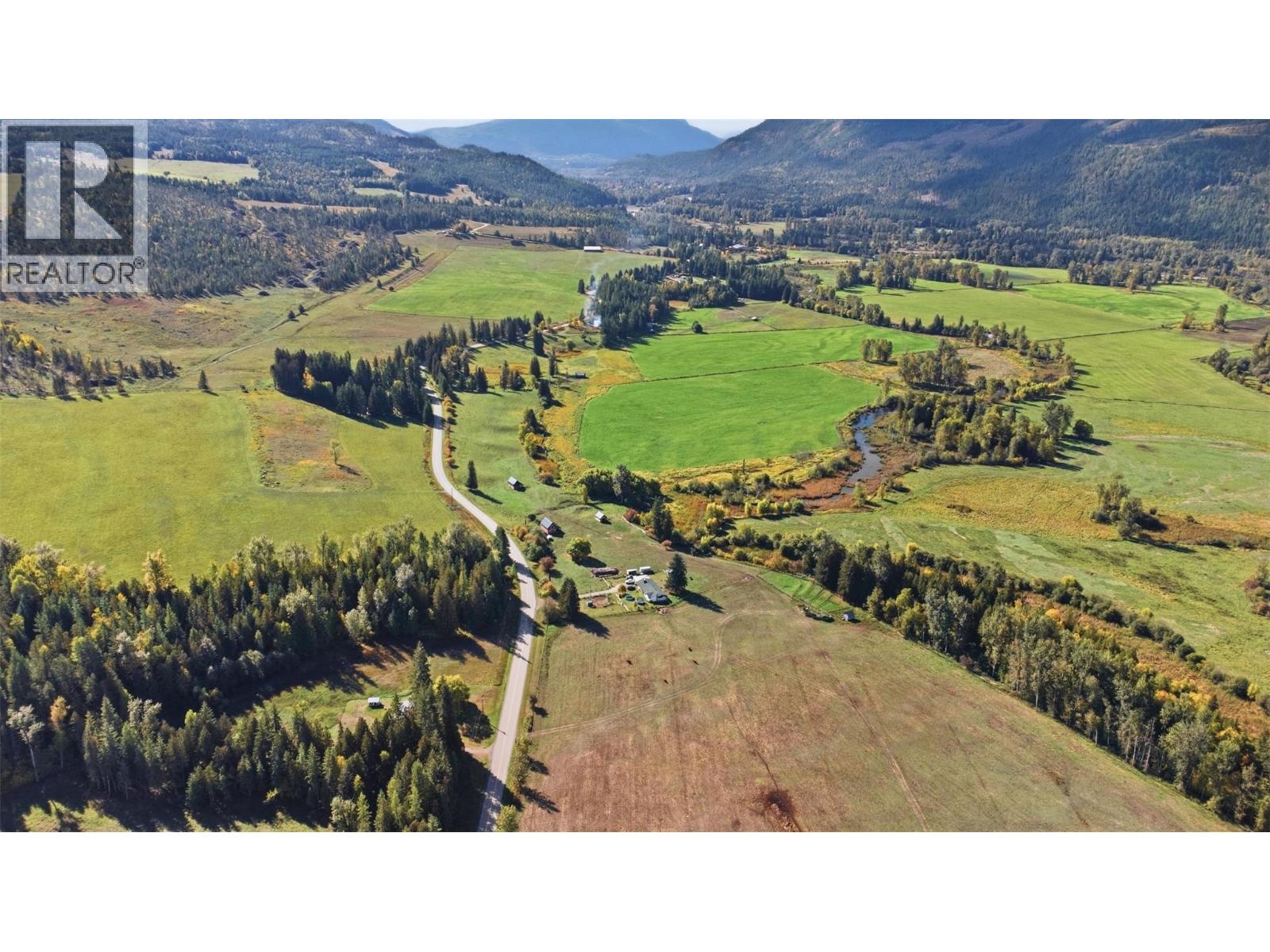2613 Lumby Mabel Lake Road, Lumby, British Columbia  V0E 2G6 - Photo 15 - 10403803