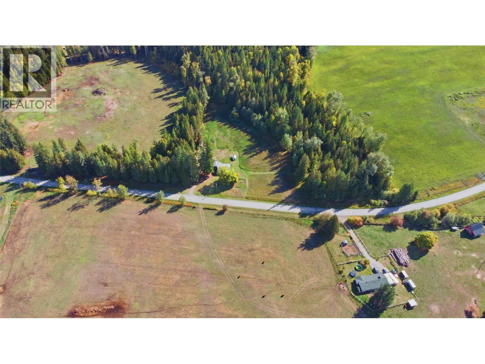2613 Lumby Mabel Lake Road, Lumby, British Columbia  V0E 2G6 - Photo 16 - 10403803