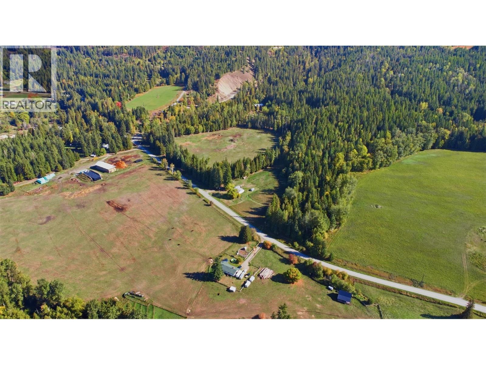 2613 Lumby Mabel Lake Road, Lumby, British Columbia  V0E 2G6 - Photo 17 - 10403803