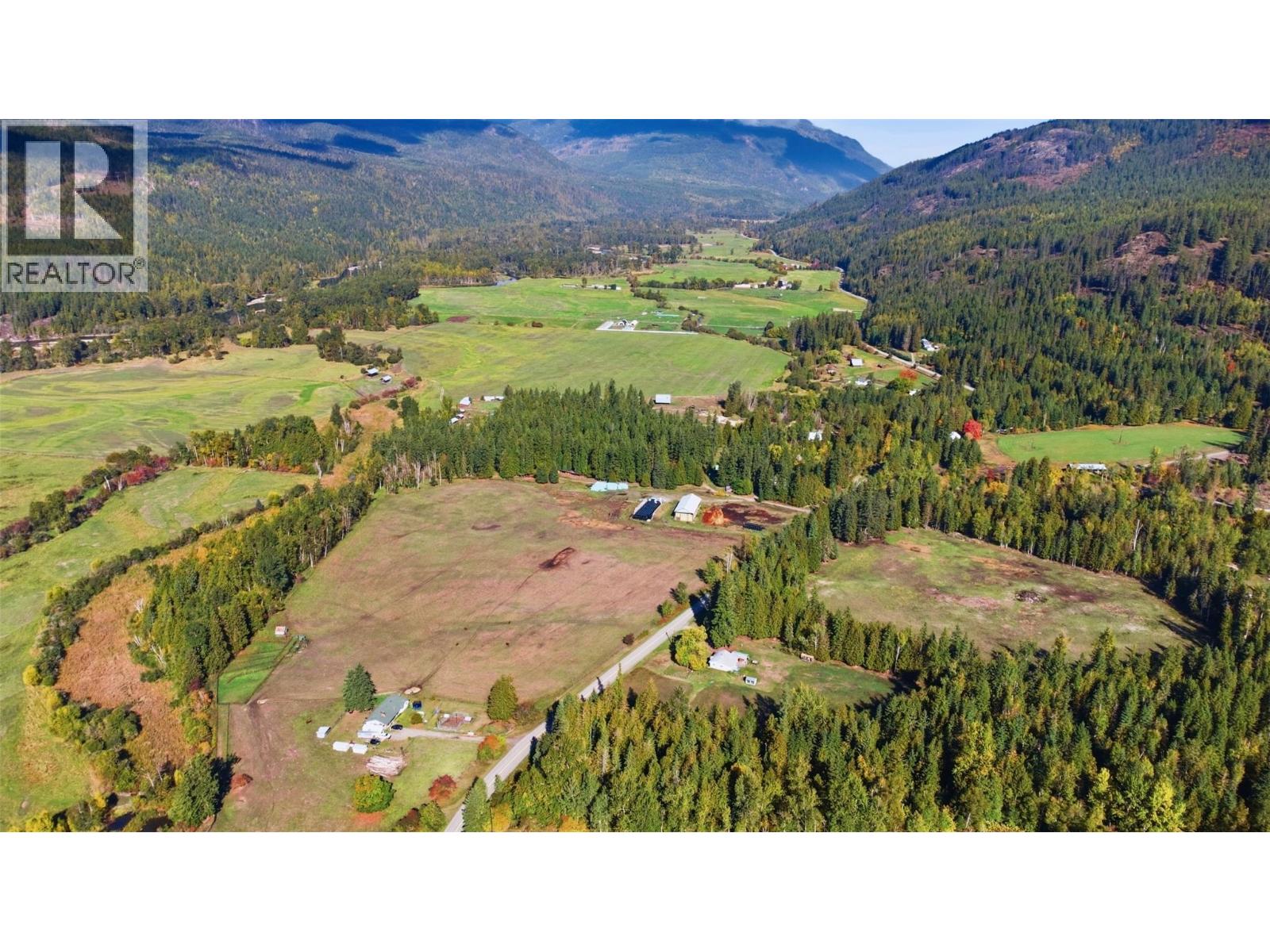 2613 Lumby Mabel Lake Road, Lumby, British Columbia  V0E 2G6 - Photo 18 - 10403803