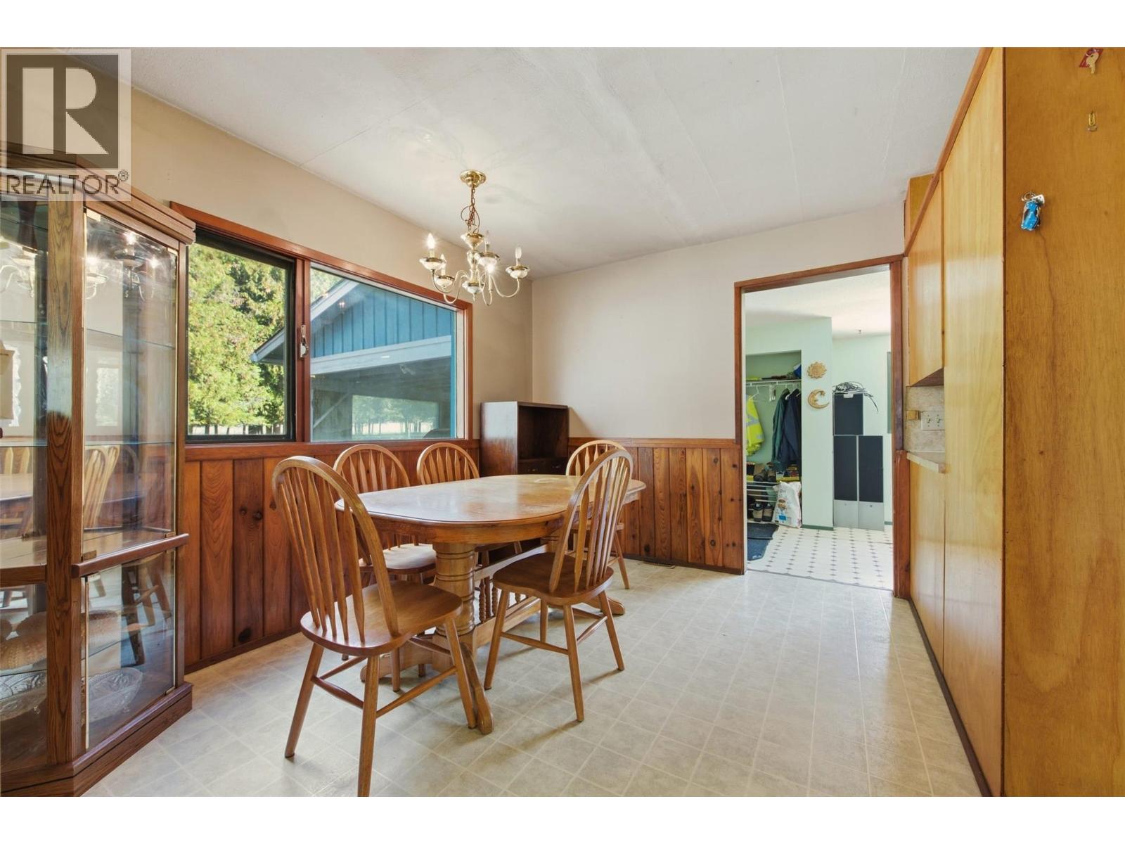 2613 Lumby Mabel Lake Road, Lumby, British Columbia  V0E 2G6 - Photo 22 - 10403803