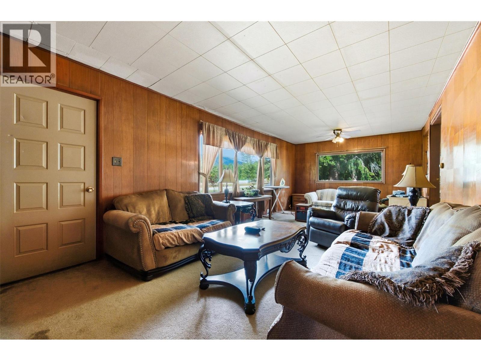 2613 Lumby Mabel Lake Road, Lumby, British Columbia  V0E 2G6 - Photo 28 - 10403803