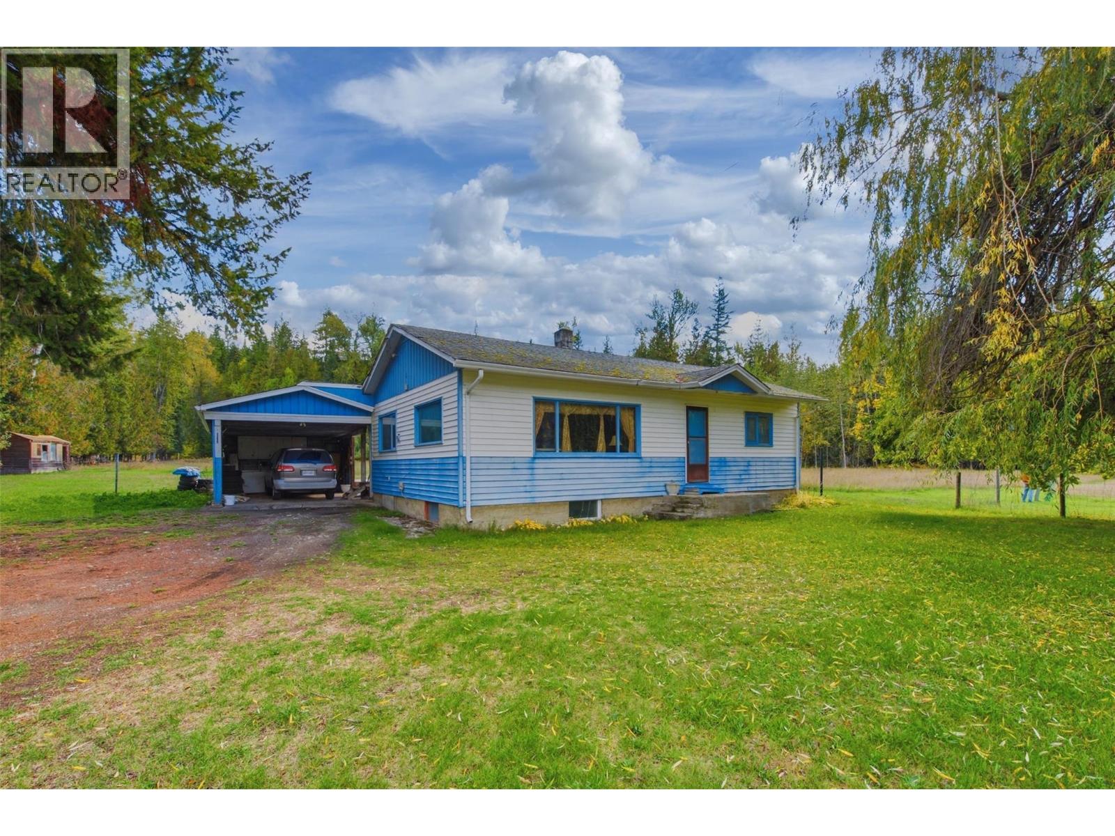 2613 Lumby Mabel Lake Road, Lumby, British Columbia  V0E 2G6 - Photo 3 - 10403803