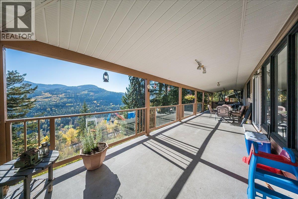 2603 Maple Crescent, Rossland, British Columbia  V0G 1Y0 - Photo 29 - 10403800