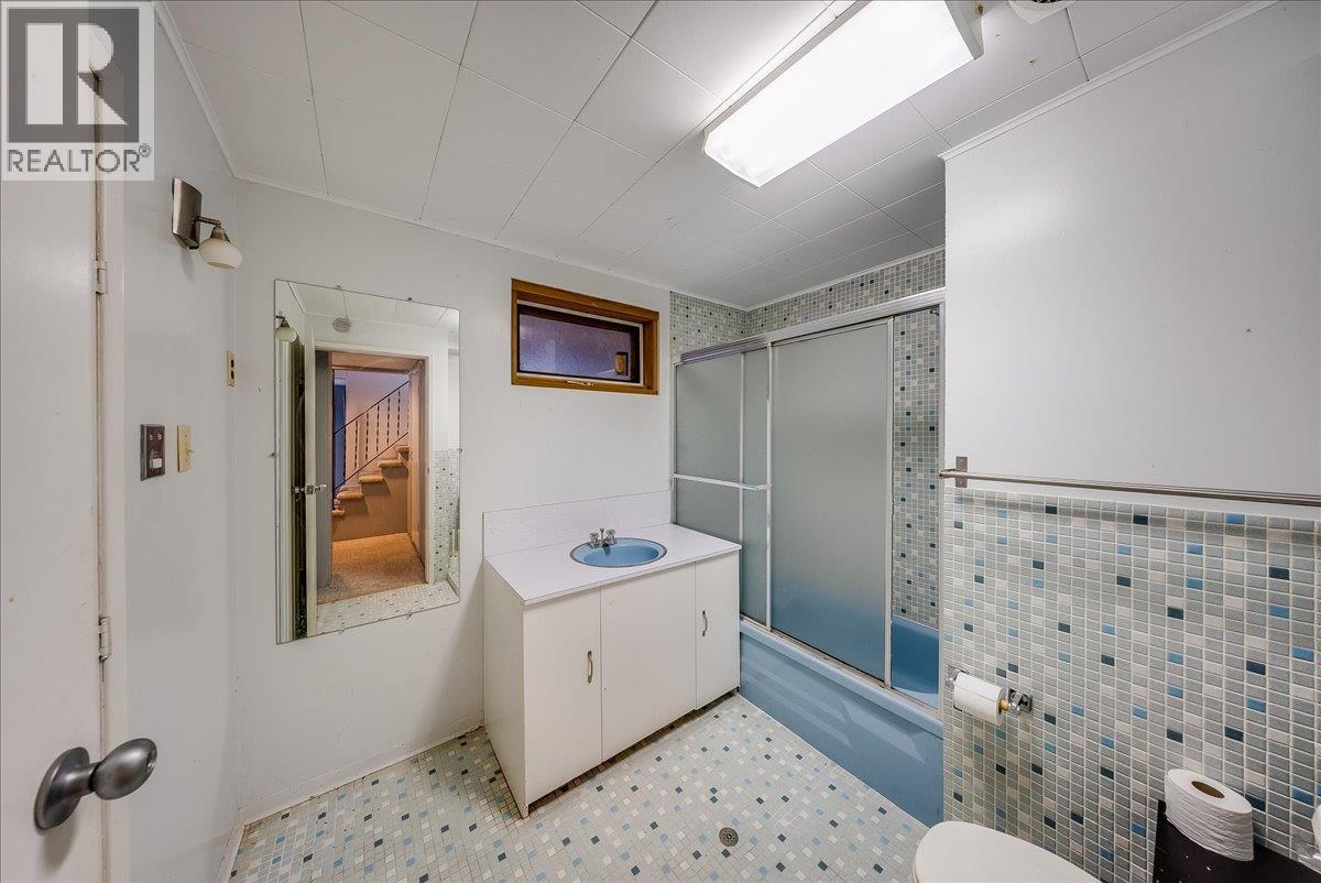 2603 Maple Crescent, Rossland, British Columbia  V0G 1Y0 - Photo 37 - 10403800