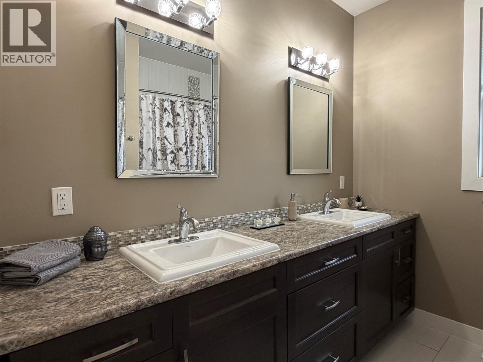 1335 105 Avenue, Dawson Creek, British Columbia  V1G 2L9 - Photo 10 - 10403843