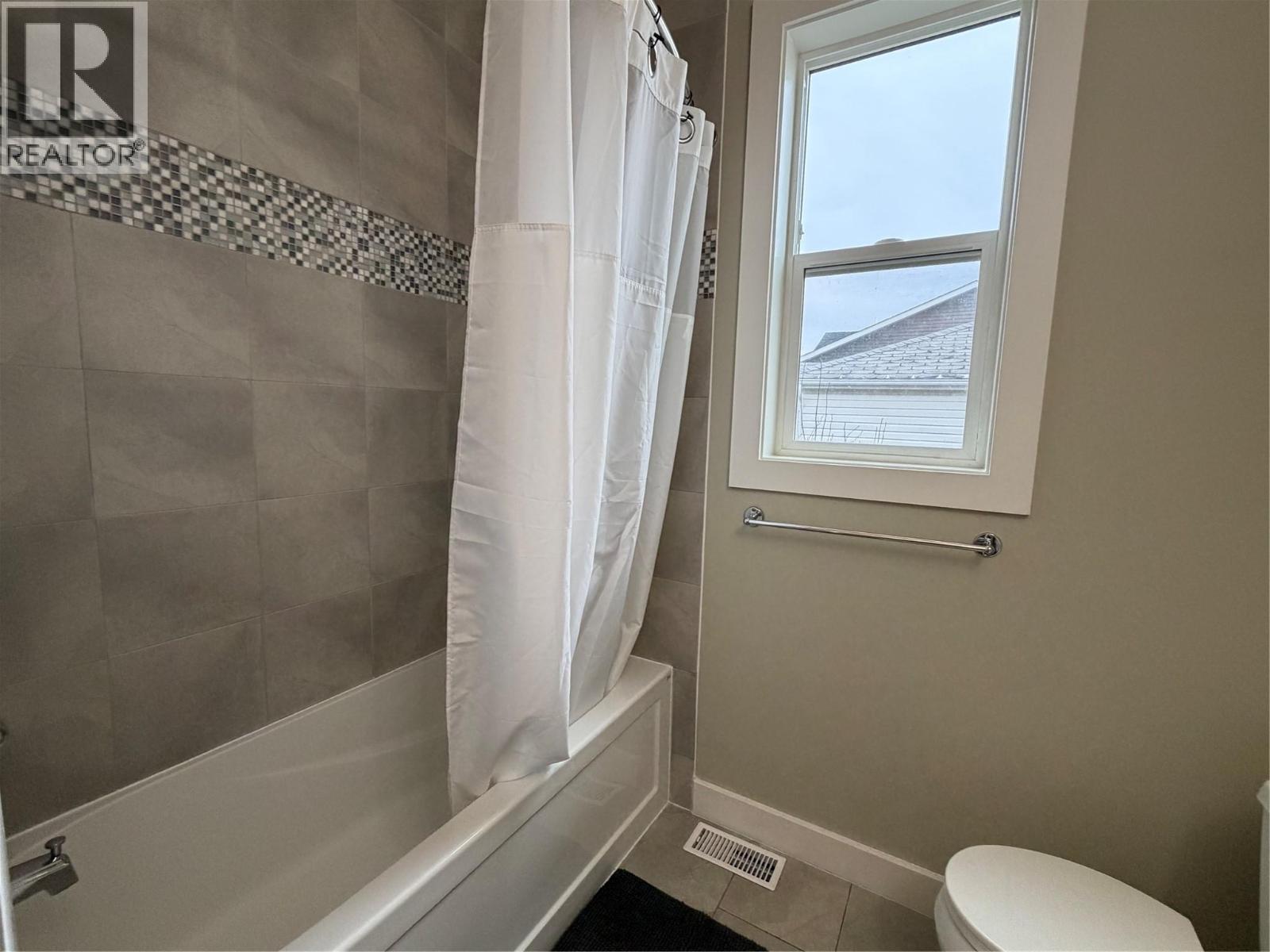 1335 105 Avenue, Dawson Creek, British Columbia  V1G 2L9 - Photo 16 - 10403843