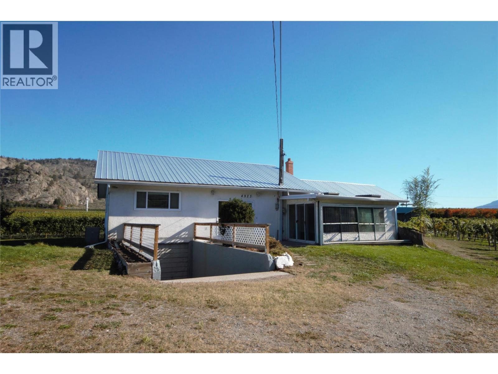 4923 Ryegrass Road, Oliver, British Columbia  V0H 1T1 - Photo 2 - 10403768