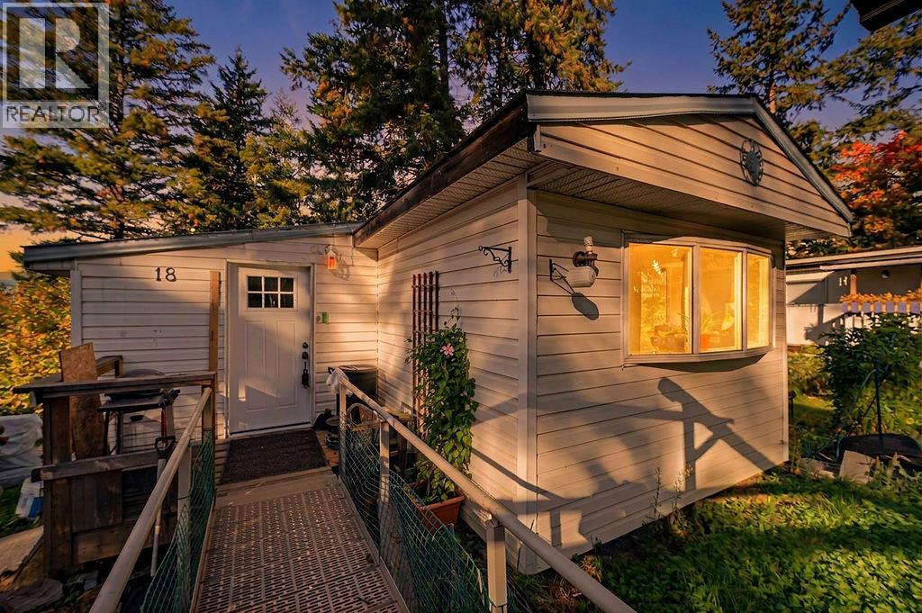 4137 Spallumcheen Drive Unit# 18, Armstrong, British Columbia  V0E 1B6 - Photo 1 - 10403719