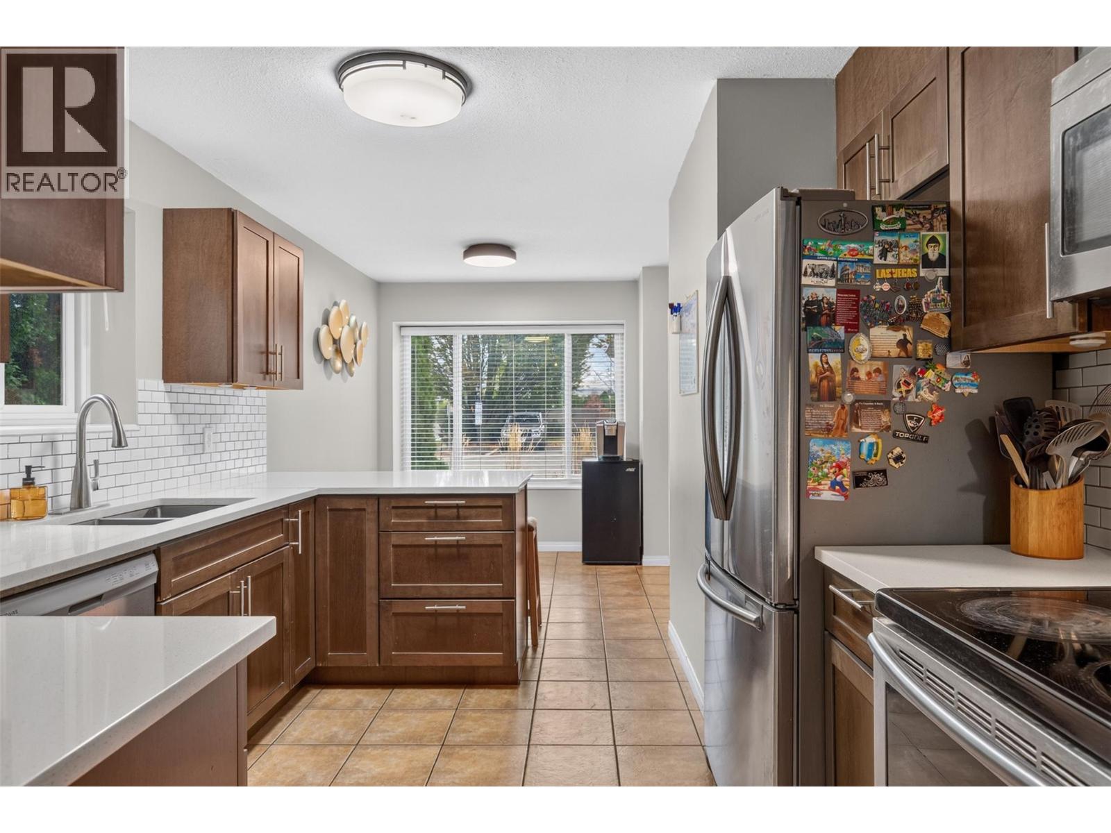 1853 Edgehill Avenue Unit# 10, Kelowna, British Columbia  V1V 1X8 - Photo 11 - 10403024