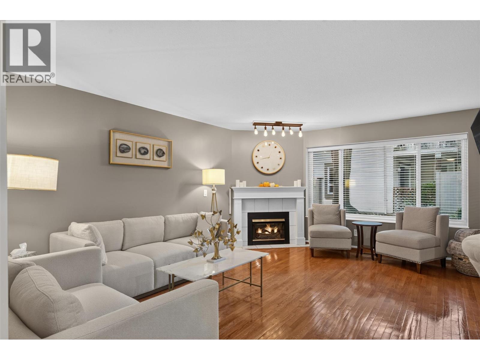 1853 Edgehill Avenue Unit# 10, Kelowna, British Columbia  V1V 1X8 - Photo 3 - 10403024