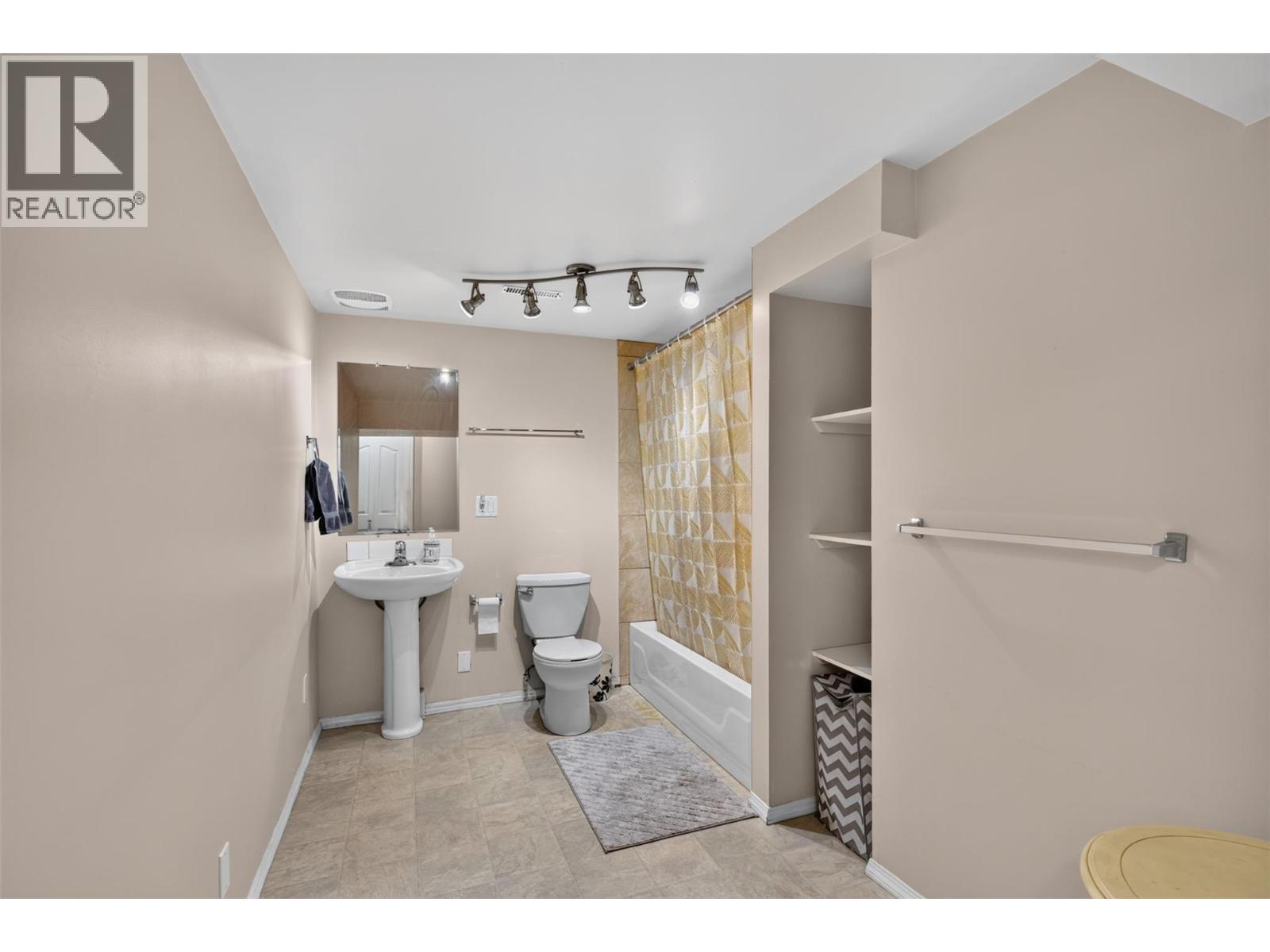 1853 Edgehill Avenue Unit# 10, Kelowna, British Columbia  V1V 1X8 - Photo 32 - 10403024