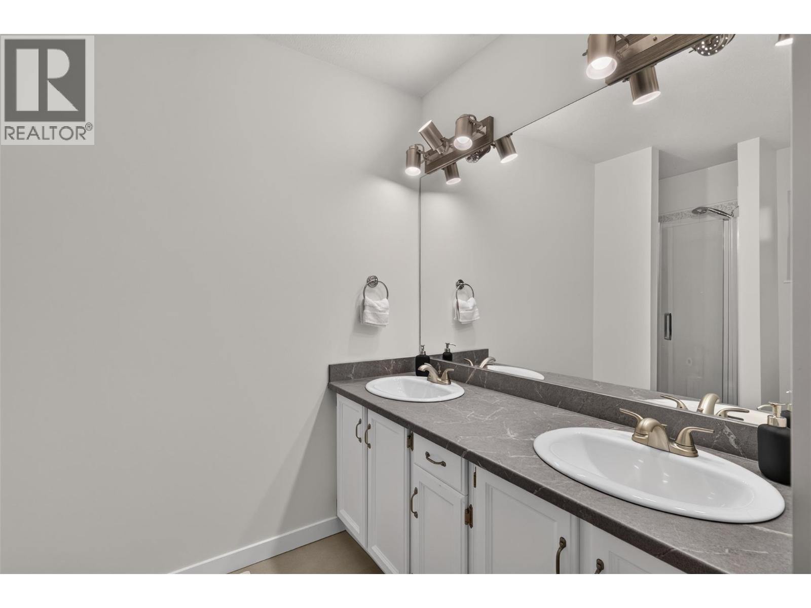 1853 Edgehill Avenue Unit# 10, Kelowna, British Columbia  V1V 1X8 - Photo 8 - 10403024