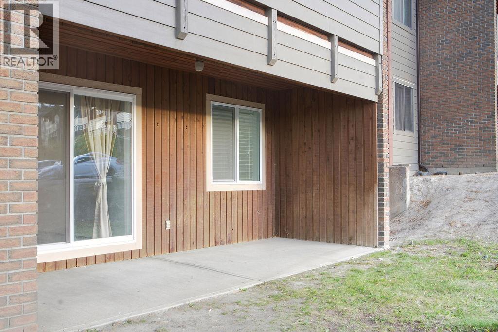 44 Whiteshield Crescent S Unit# 301, Kamloops, British Columbia  V2E 2J1 - Photo 13 - 10403806