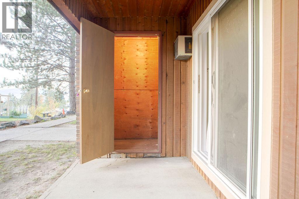 44 Whiteshield Crescent S Unit# 301, Kamloops, British Columbia  V2E 2J1 - Photo 14 - 10403806