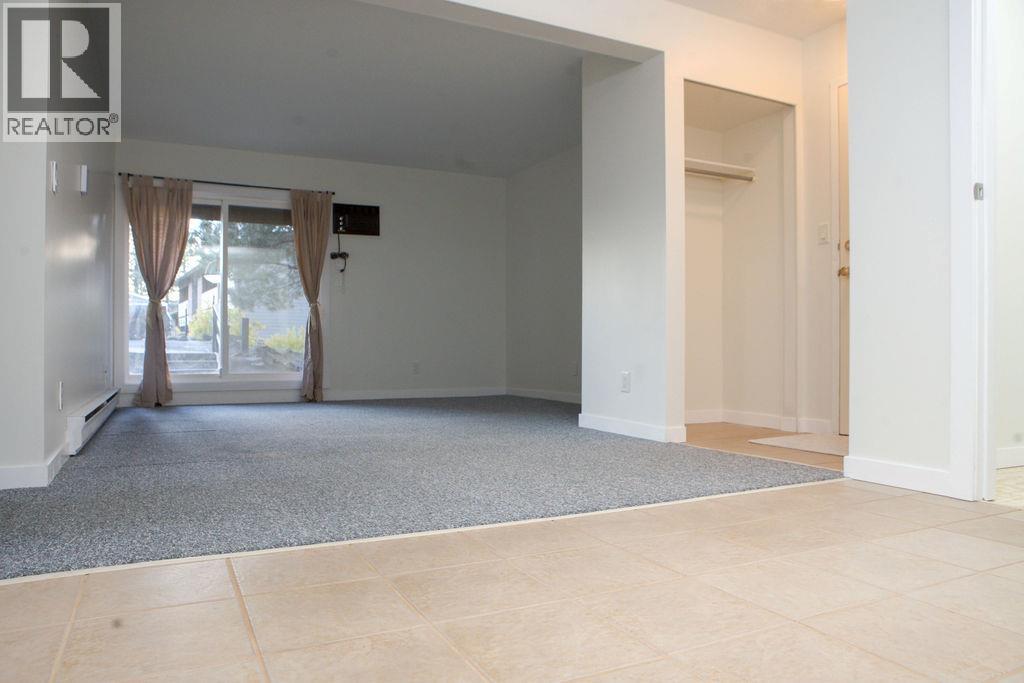 44 Whiteshield Crescent S Unit# 301, Kamloops, British Columbia  V2E 2J1 - Photo 17 - 10403806