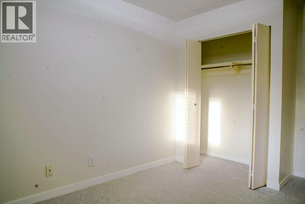 44 Whiteshield Crescent S Unit# 301, Kamloops, British Columbia  V2E 2J1 - Photo 22 - 10403806
