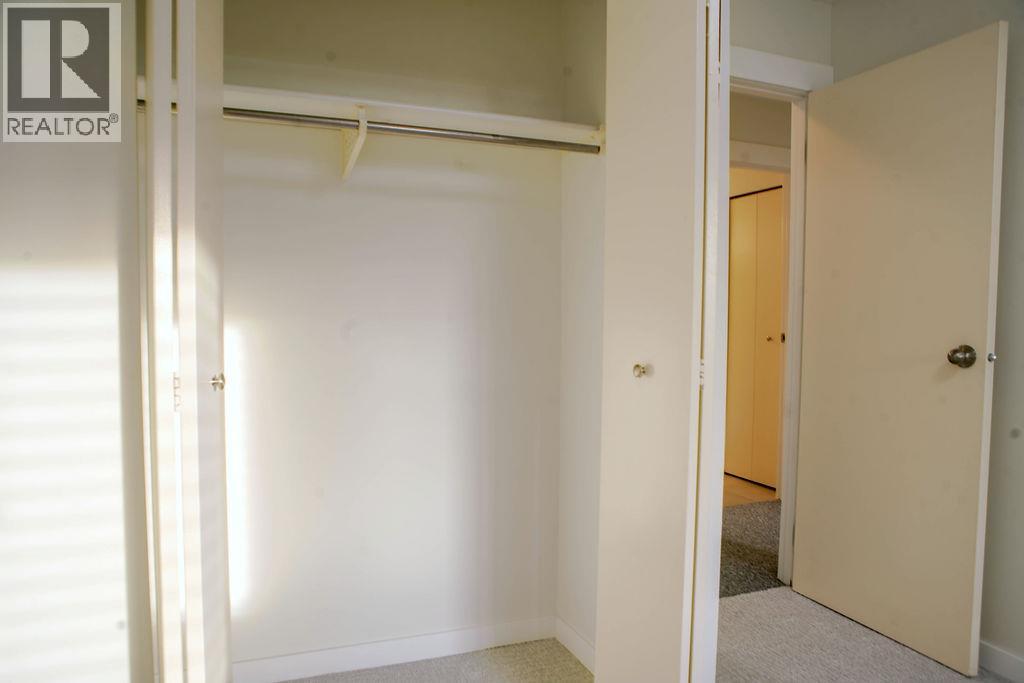 44 Whiteshield Crescent S Unit# 301, Kamloops, British Columbia  V2E 2J1 - Photo 23 - 10403806