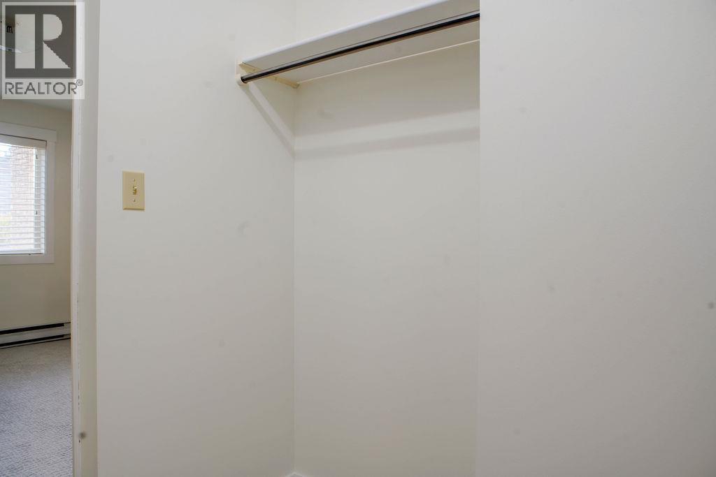 44 Whiteshield Crescent S Unit# 301, Kamloops, British Columbia  V2E 2J1 - Photo 28 - 10403806