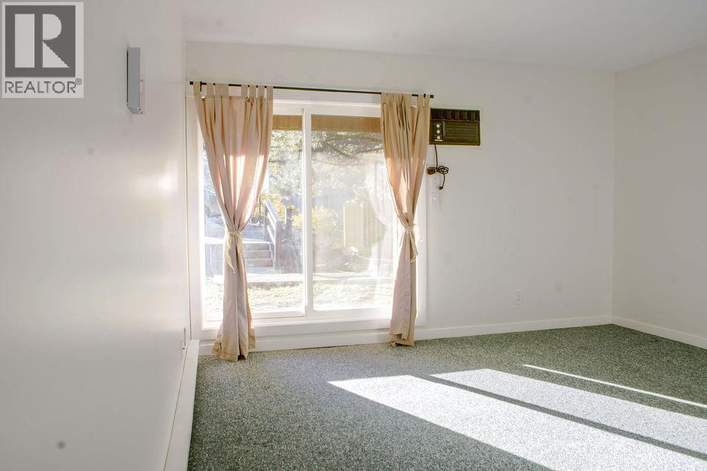 44 Whiteshield Crescent S Unit# 301, Kamloops, British Columbia  V2E 2J1 - Photo 29 - 10403806