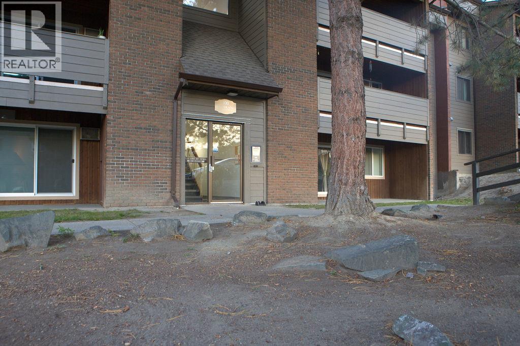 44 Whiteshield Crescent S Unit# 301, Kamloops, British Columbia  V2E 2J1 - Photo 32 - 10403806