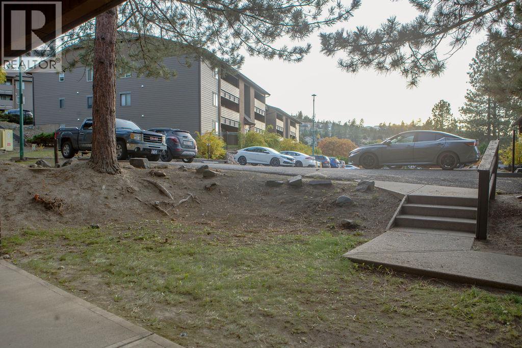 44 Whiteshield Crescent S Unit# 301, Kamloops, British Columbia  V2E 2J1 - Photo 33 - 10403806