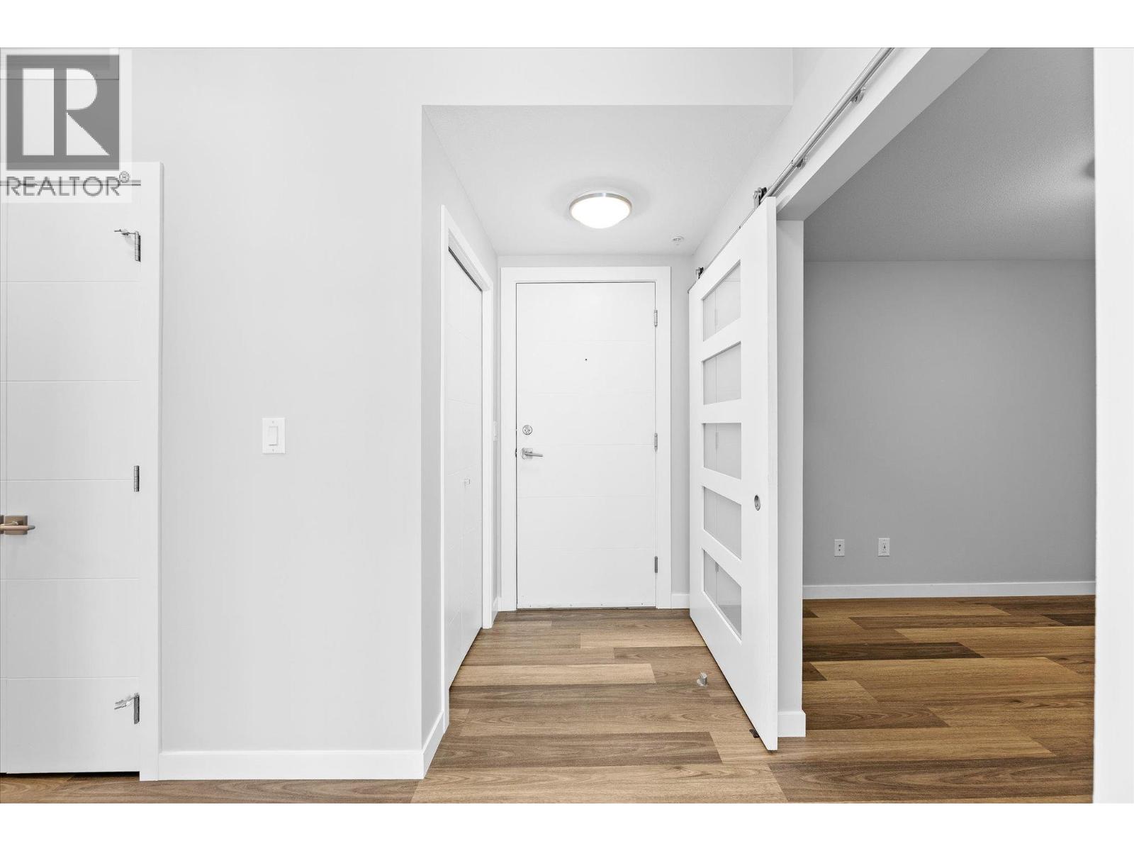 722 Valley Road Unit# 210, Kelowna, British Columbia  V1V 0E2 - Photo 3 - 10403840